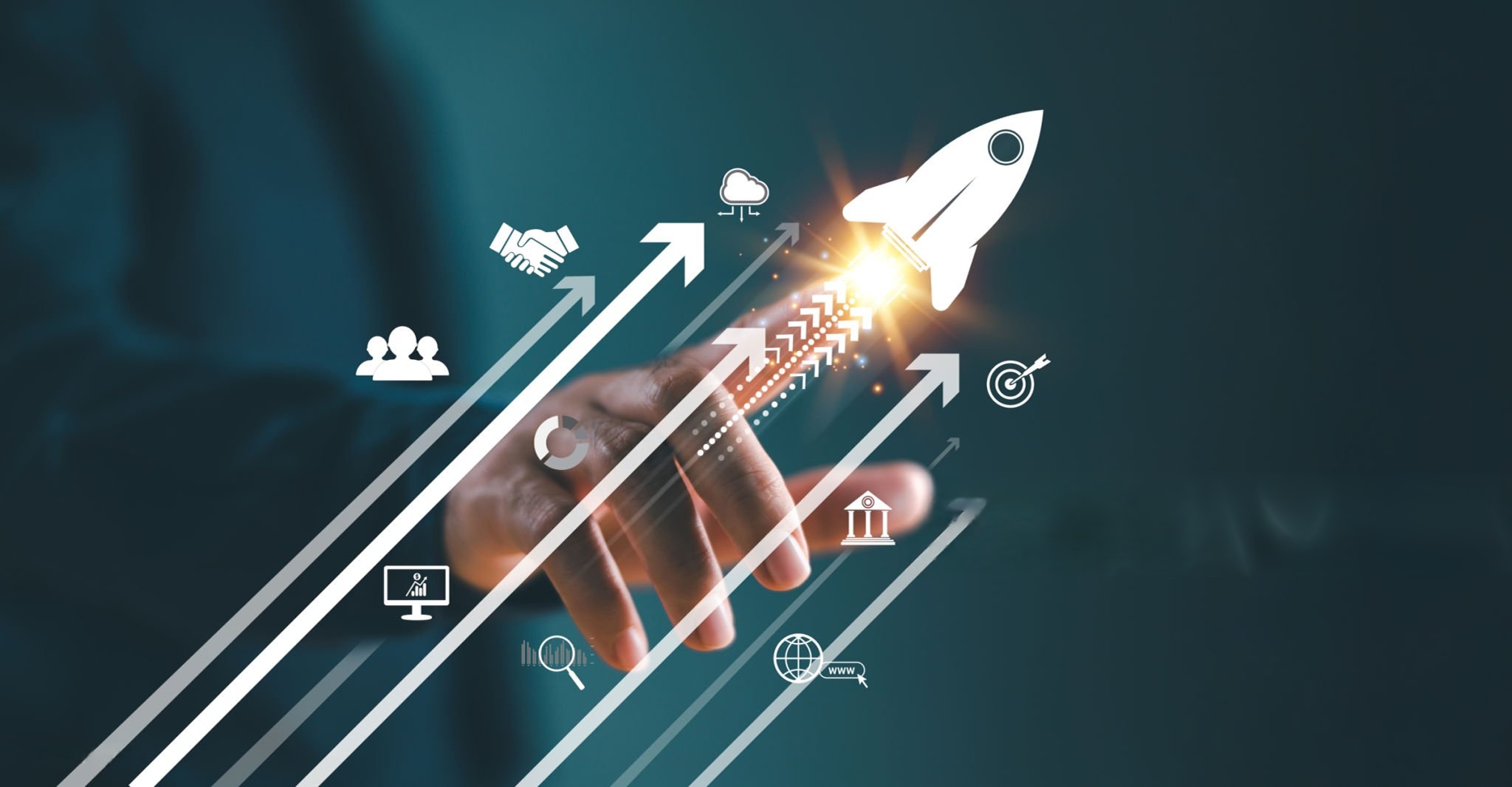 فريق عمل يراجع مؤشرات النمو